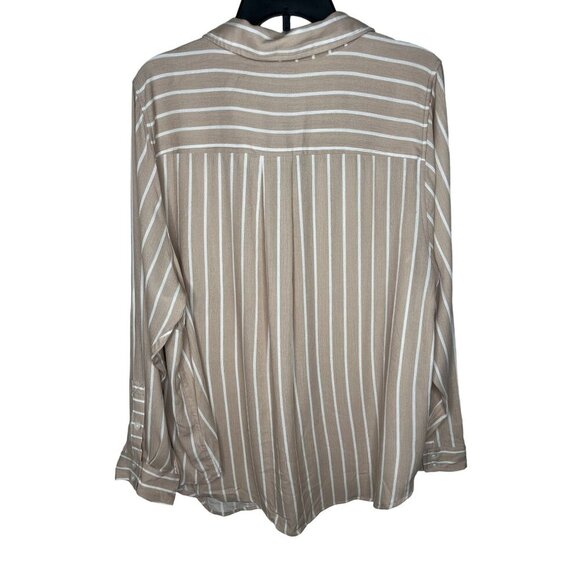 Torrid Womens Button-Up Striped Shirt Mushroom Size 2X - Picture 2 of 7